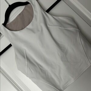 Lululemon Wunder Train Crop, Size 6